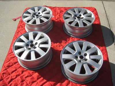 Set of 4 LR3 18 inch 10 spoke wheels | Land Rover and Range Rover Forums